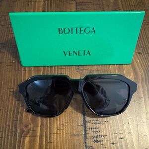 ❌SOLD OUT❌ Bottega Veneta Black Sunglasses